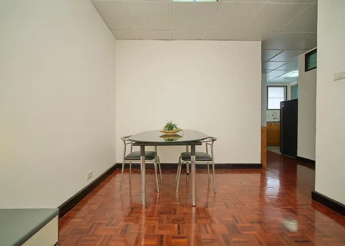Sukhumvit 23, Asoke, Executive 70sqm Suite, Full Office 曼谷