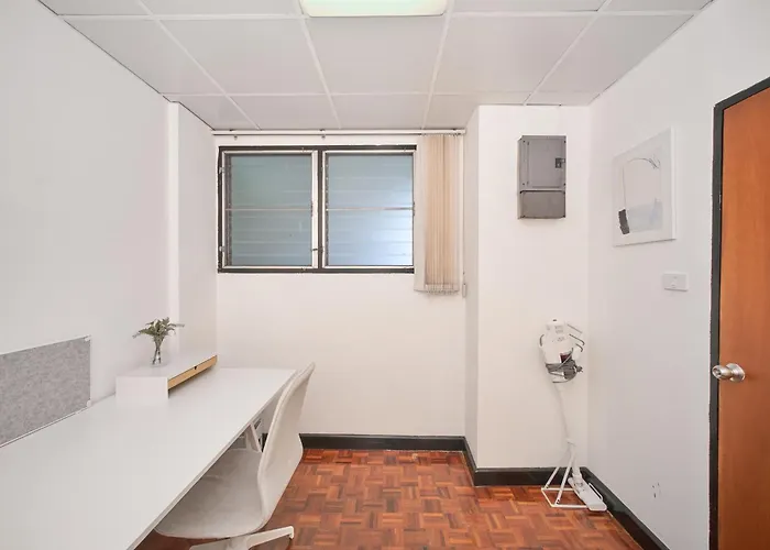 Sukhumvit 23, Asoke, Executive 70sqm Suite, Full Office 公寓 曼谷