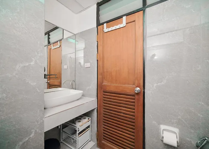 公寓 Sukhumvit 23, Asoke, Executive 70sqm Suite, Full Office *