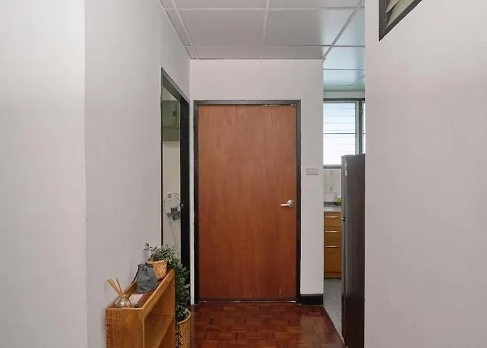 Sukhumvit 23, Asoke, Executive 70sqm Suite, Full Office * 曼谷
