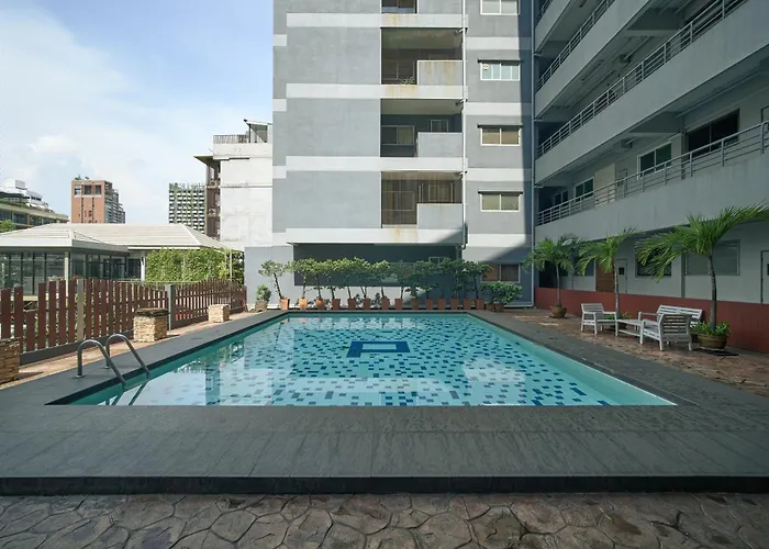Sukhumvit 23, Asoke, Executive 70sqm Suite, Full Office 公寓 曼谷
